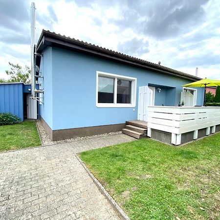 Kapitaens-Bungalow Am See Goehren-Lebbin Exterior photo